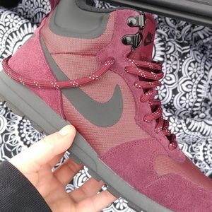 Nike air force one boots